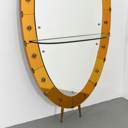 null CRISTAL ARTE

Très grand miroir à une tablette de forme ovale à bordure en laiton...