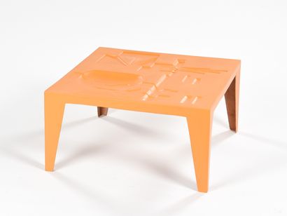 null Giovanni BORGARELLO (Né en 1950)

Table basse de forme carrée en fibre de verre...