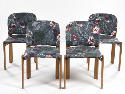null Bruno Rey (Né en 1935)

Suite de quatre chaises variante du modèle Rey Chair...