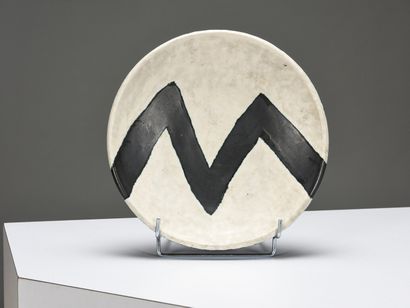 null Mary DORAT (1901-1997)

Coupe de forme circulaire reposant sur un piédouche...