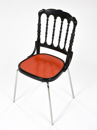 null Christian LACROIX (Né en 1951)

Suite de six chaises modèle Napoléon IV à dossier...