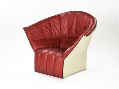 null Inga SEMPE (Né en 1968)

Paire de fauteuils modèle Moël présentant un large...