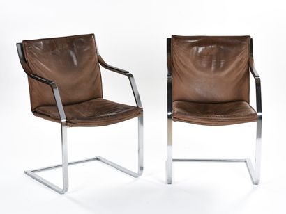 null Rudolf B GLATZEL (XX-XXI ème)



Paire de fauteuils dit Cantilever à structure...