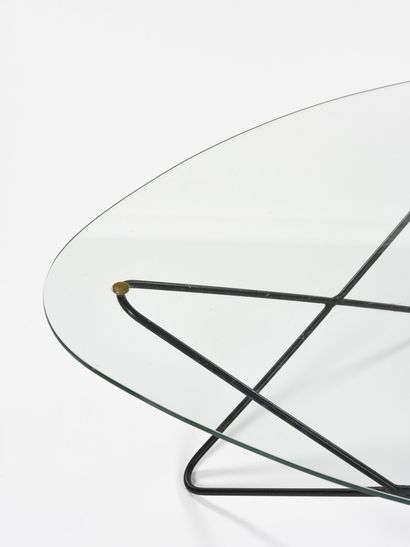 null Florent LASBLEIZ (XX ème)

Table basse modèle Jasmin de forme libre en verre...