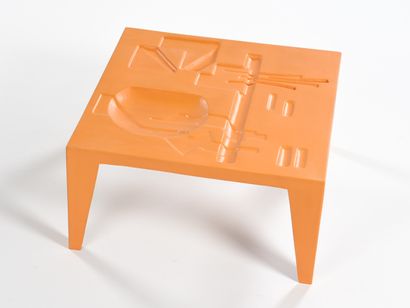 null Giovanni BORGARELLO (Né en 1950)

Table basse de forme carrée en fibre de verre...
