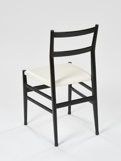 null Gio PONTI (1891-1979)

Suite de quatre chaises modèle N°646 dites Superleggera...