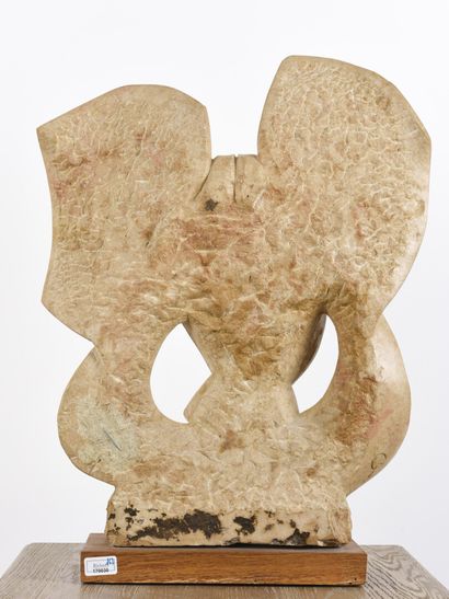  Vincent GONZALEZ (1928-2019) 
Orchid, 
Subject in Burgundy stone, 
H : 60 cm ; W...