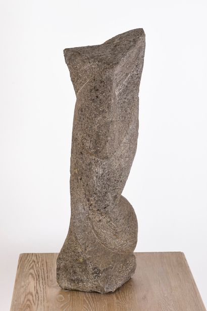  Vincent GONZALEZ (1928-2019) 
Abstract composition in carved granite 
76 x 21 x...