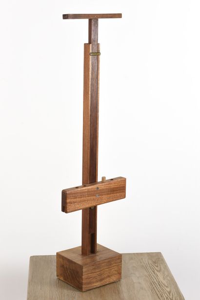 null Oak easel adjustable in height

H : 89 cm
