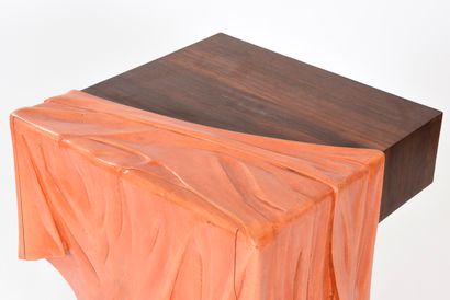 null Vincent GONZALEZ (1928-2019)

Selette opening by a drawer with carved and stained...