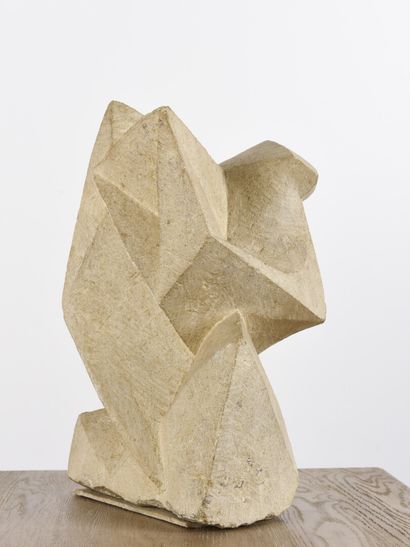 null Vincent GONZALEZ (1928-2019)

Abstract composition, 

Limestone, 

44 x 30 x...