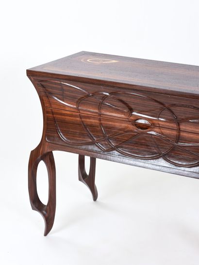 null Vincent GONZALEZ (1928-2019)

Carved and inlaid wooden chest of drawers opening...
