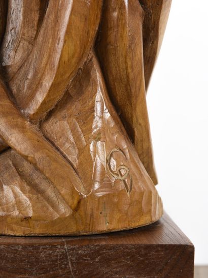 null Vincent GONZALEZ (1928-2019)

Carved oak maternity, 

H : 106cm ; W : 25 cm