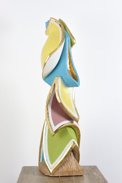 null Vincent GONZALEZ (1928-2019)

Composition abstraite en chêne polychrome et doré,...