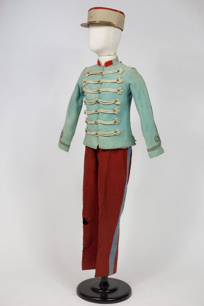 null Dolman, pantalon et képi de déguisement d'officier d'artillerie Circa 1890/1920....