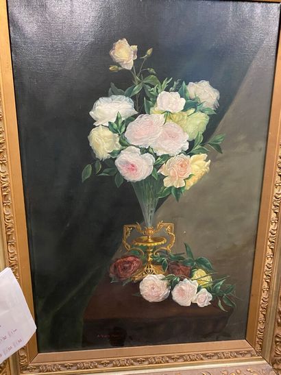 A.VALLIN-MARLINON 
Bouquet de roses sur un...
