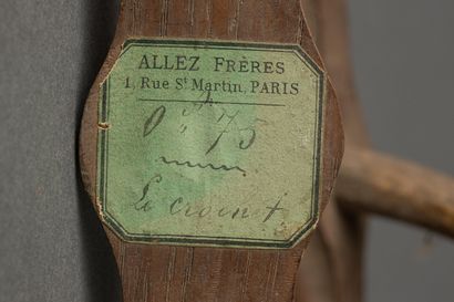 null ALLEZ Frères, Paris, 

Paire de porte-fusils en bois mouluré et andouillets...