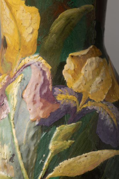 null Paire de lampes en barbotine à décor "impressioniste", peinte de fleurs d'iris,...