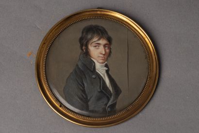 null Ecole française vers 1810

Portrait de jeune homme aux yeux et à la redingote...