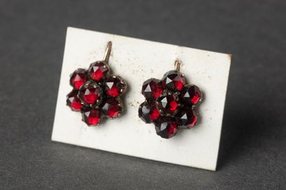 null Paire de boucles d'oreille en forme de fleurs