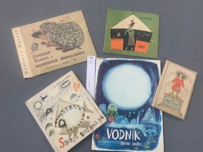 null Un lot de 5 ouvrages illustrés pour enfants en tchèque et en allemand.