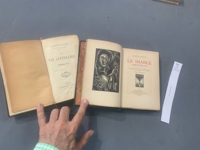 null Un ensemble de 2 volumes bien reliés. Anatole France : La vie littéraire, et...