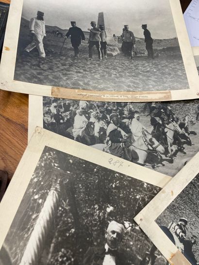 null Lot de photographies dont photographies militaires à Oudja, Rabbat, (Général...