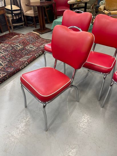 null 4 chaises en skai rouge et métal tubulaire