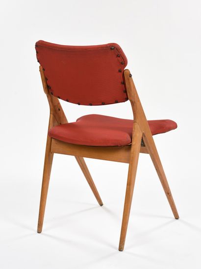null Gérard GUERMONPREZ (né 1933)

Suite de quatre chaises à piétement compas en...