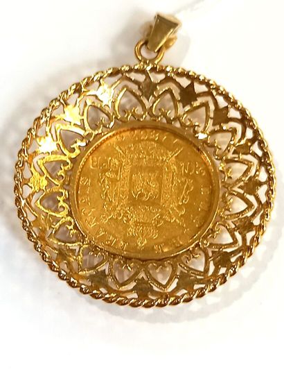 null Pendentif en or jaune orné d'une pièce en or 20 francs Napoléon III Empire 1863

Poids...