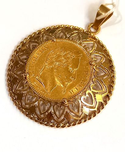 null Pendentif en or jaune orné d'une pièce en or 20 francs Napoléon III Empire 1863

Poids...