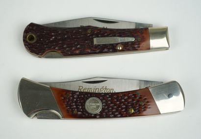 null Un lot de deux couteaux REMINGTON à pompe : 



Un modèle R1303, de 1984, une...