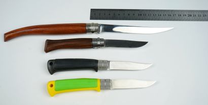 null Un lot de 4 couteaux à virole : 



Opinel N°9, 32,5 cm ouvert, 14,5 cm de lame.



Avec



Opinel...