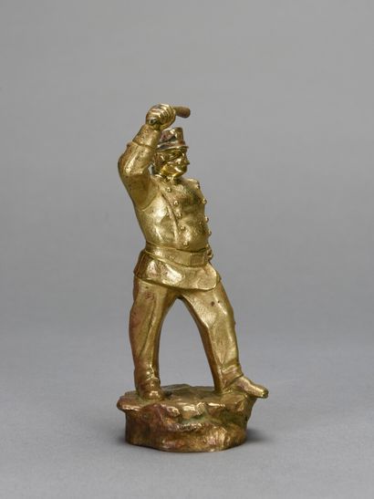 null BOFILL 

le sergent de ville 

Epreuve en bronze doré 

Signé, cachet de fondeur

H...