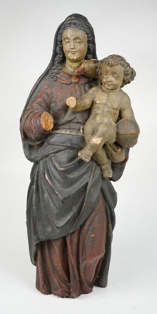Vierge à l'Enfant en bois sculpté polychrome...