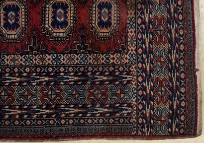 null Tapis en laine à décor géométrique Boukhara

120 x 180 cm