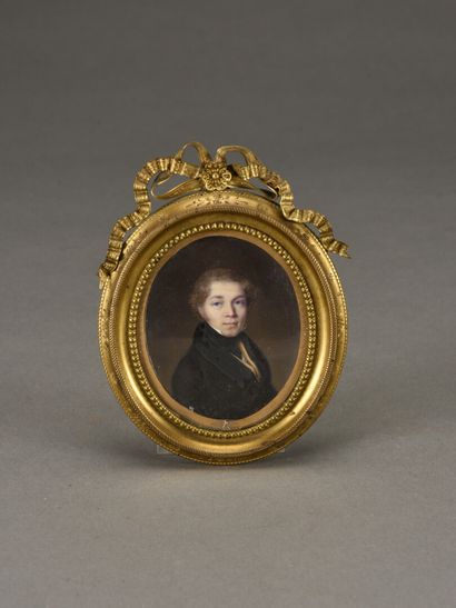 null François MEURET (1800-1887)

Portrait d'homme en redingote et gilet jaune

miniature...