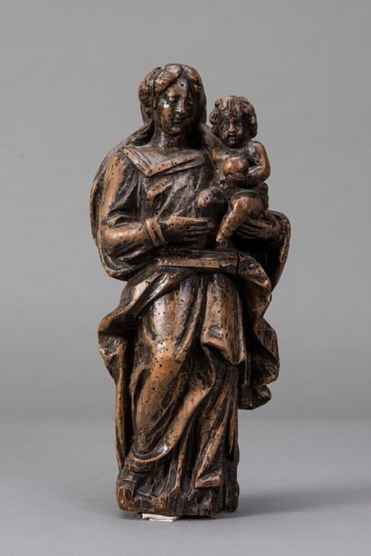Vierge à l'Enfant, 
Sujet en bois sculpté,...