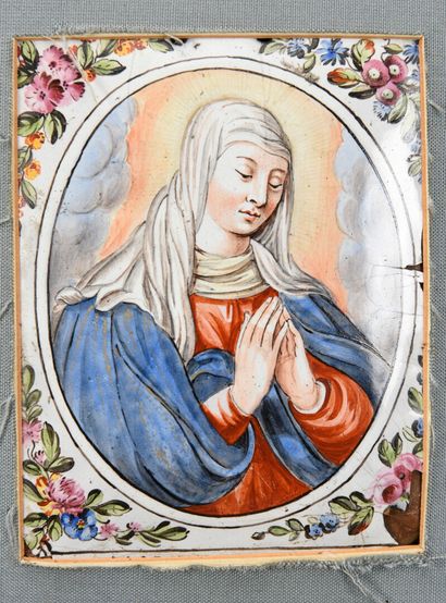 null LIMOGES, Vierge en prière

Email polychrome

18ème siècle.

10 x 8 cm