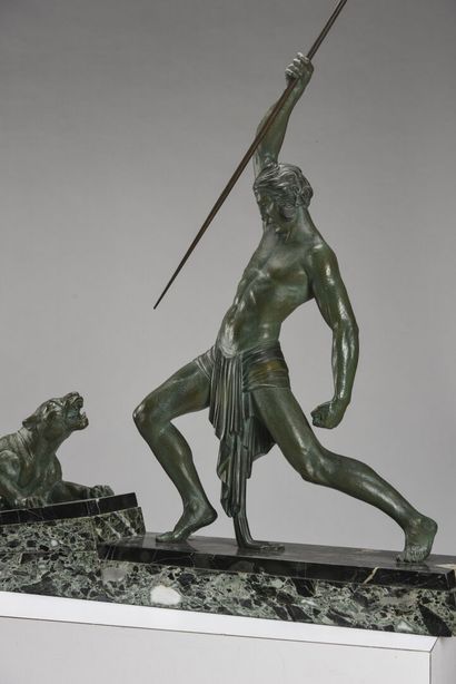 null Demeter CHIPARUS (1886-1947)

Le chasseur

Importante sculpture en régule à...