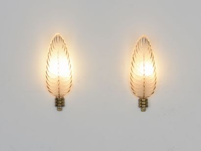 MAISON PETITOT 
Pair of sconces Leaf in frosted...