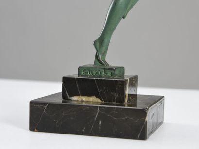 null Raymonde GUERBE (1894-1995)



Dancer with grapes

Proof in regula with green...
