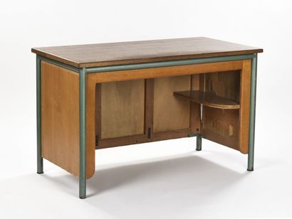 Jean PROUVÉ (1901-1984) 
Desk model Surveillant...
