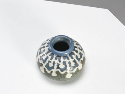 null REVERNAY

Vase of swollen form out of stoneware enamelled in the blue and green...