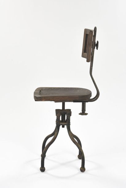 null Henri LIBER (1890-1970)

Chair called Dactylo swivel variant of model M42 Rebil...