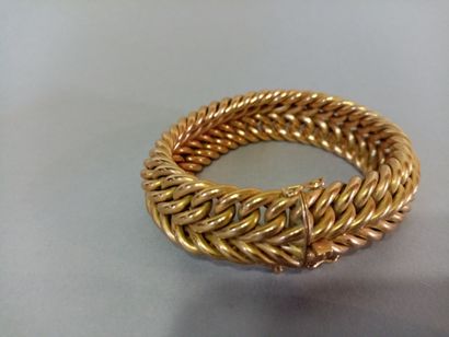 null Yellow gold bracelet 

Weight : 51 grams