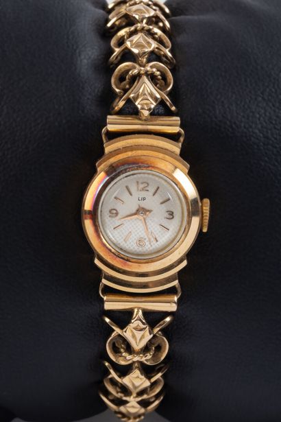 null LIP Lady's watch in yellow gold 

Weight : 24 grams