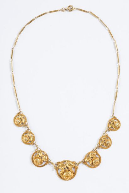 null Yellow gold drapery necklace

End of XIXth century

Weight : 10,8 gr