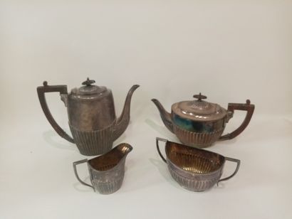 null Service à thé en métal argenté modèle anglais comprenant deux verseuses un pot...