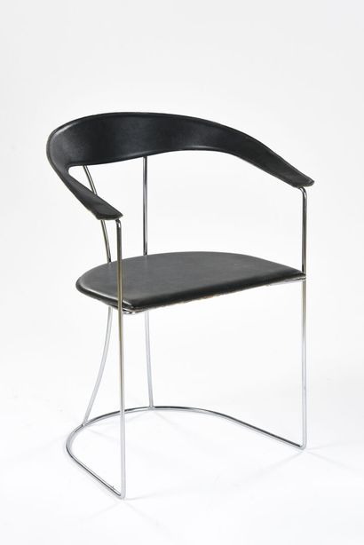 null ARRBEN, ITALIA

Suite de quatre chaises modèle Ursula à structure en métal chromé....